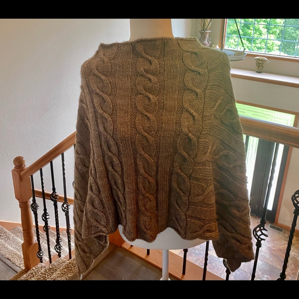 🍂Cable Knit Sweater Poncho🍂
